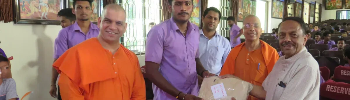 Arpana – Free Clothes Distribution
