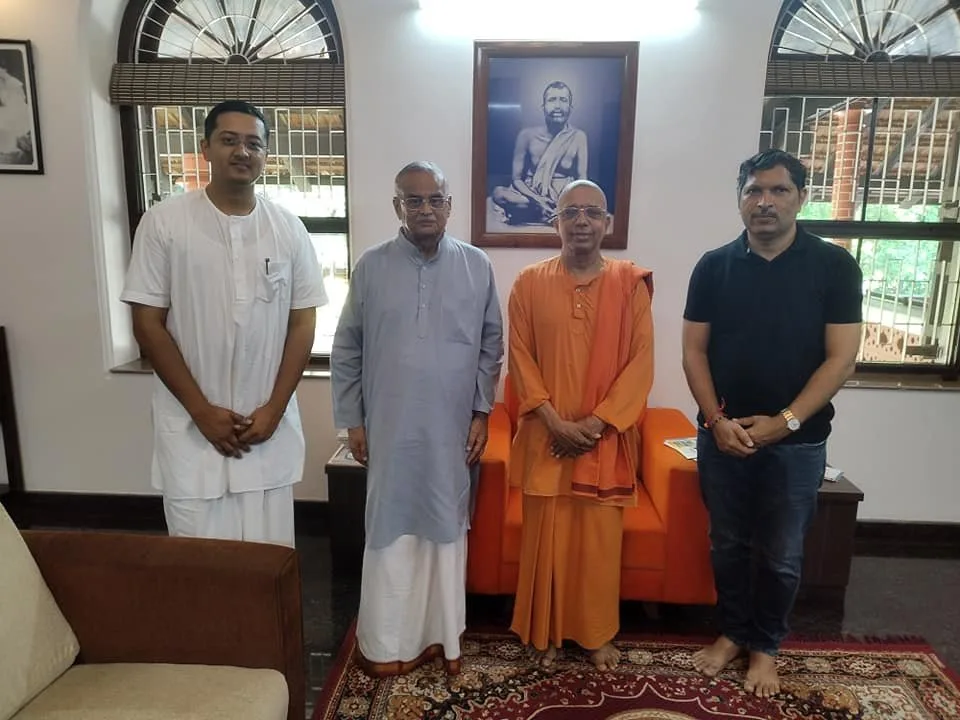 RSS Kshetreeya Sanghachalak Sri V Nagaraj visited Ramakrishna Math Mangaluru