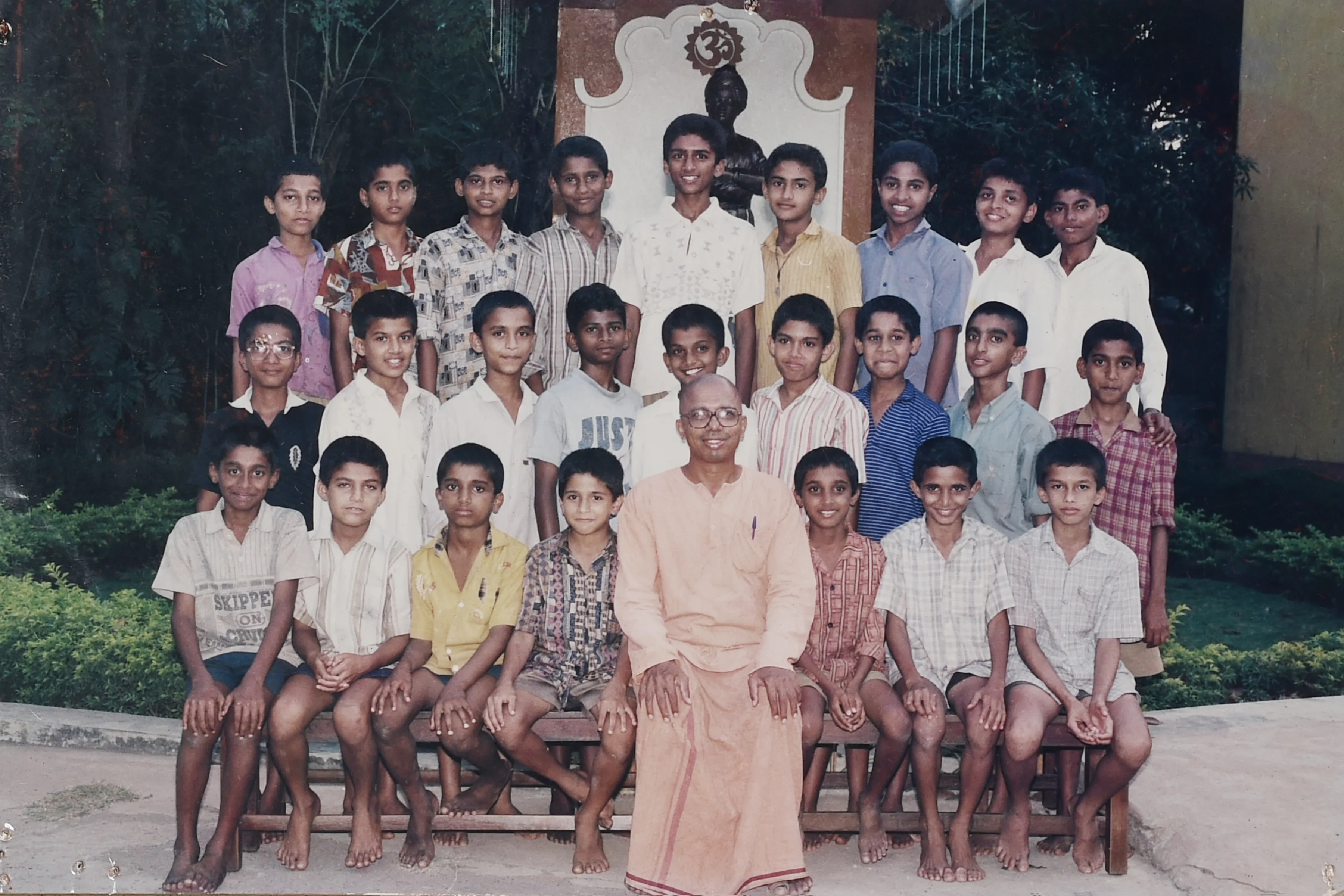 Swami Jitakamanandaji with Balakashrama students